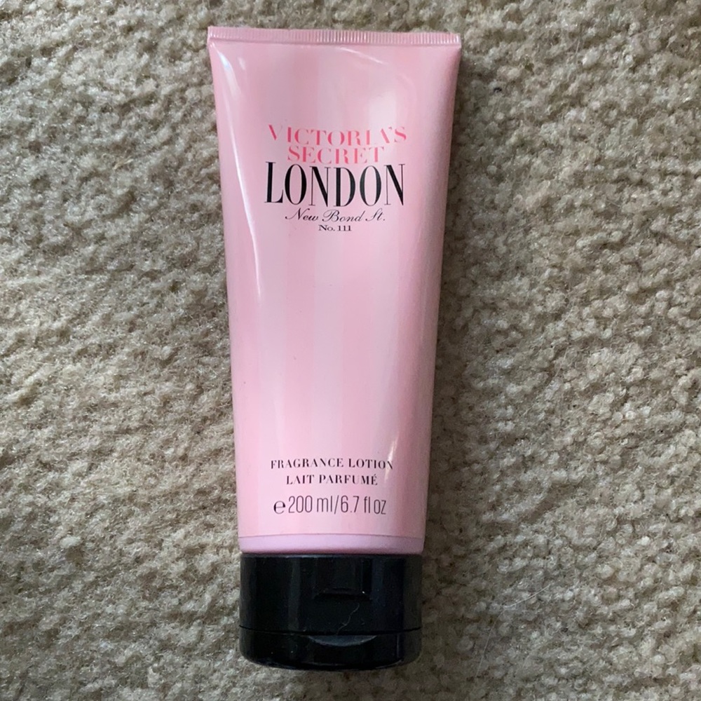 Victoria’s Secret London Scented Lotion